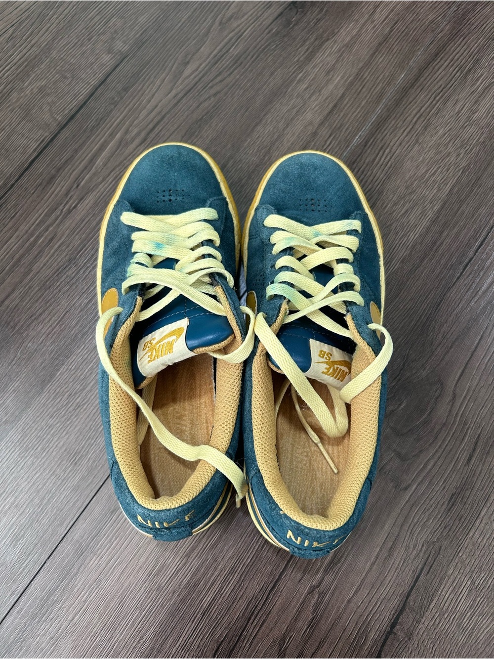 NIKE - Blazer Low SB Shoes - Picture 3 of 11